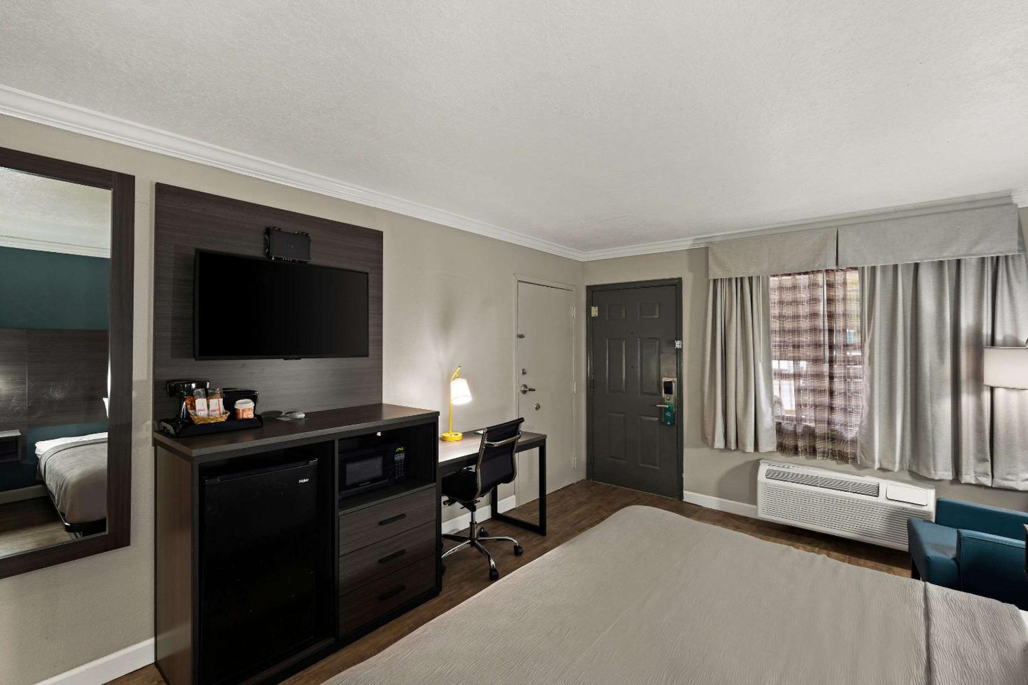 Quality Inn Ocean Springs Exterior foto